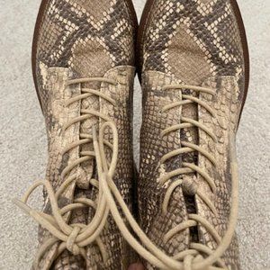 Sam Edelman SNAKESKIN COMBAT BOOTS 7
